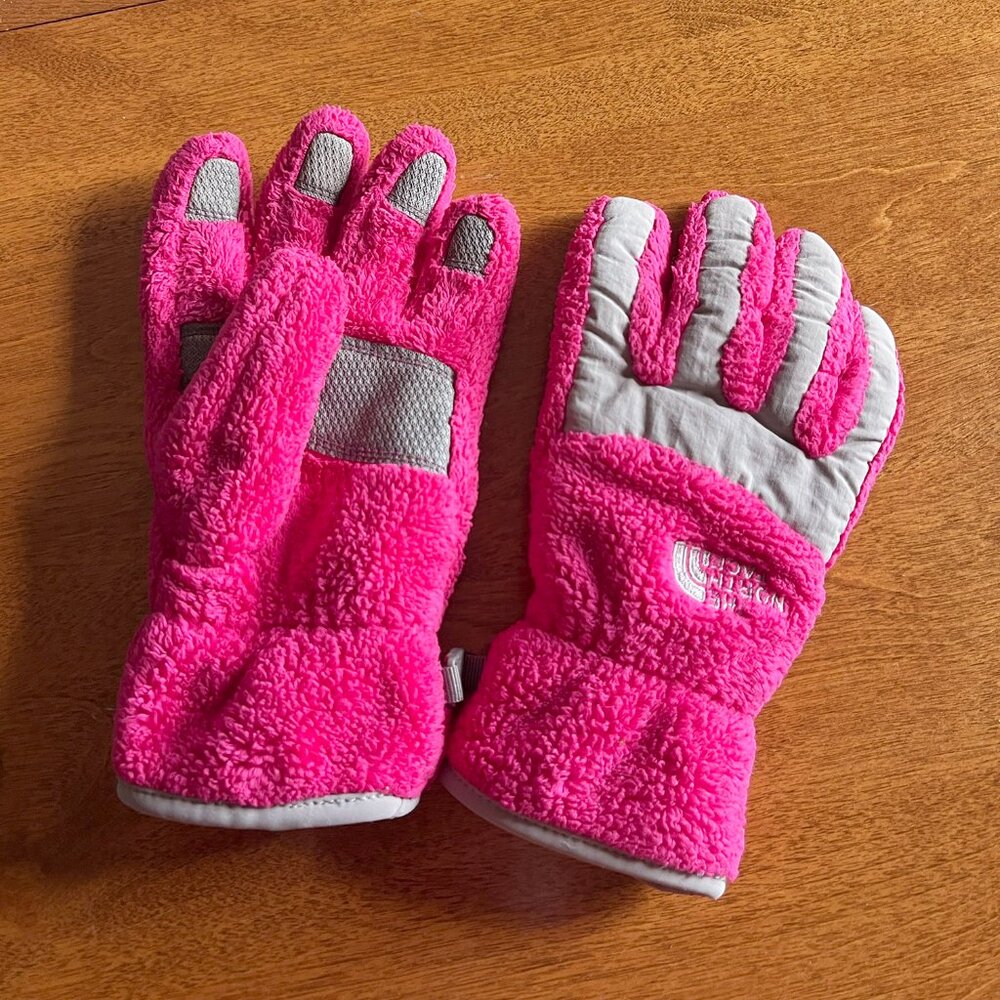 The North Face magenta fleece gloves M 8